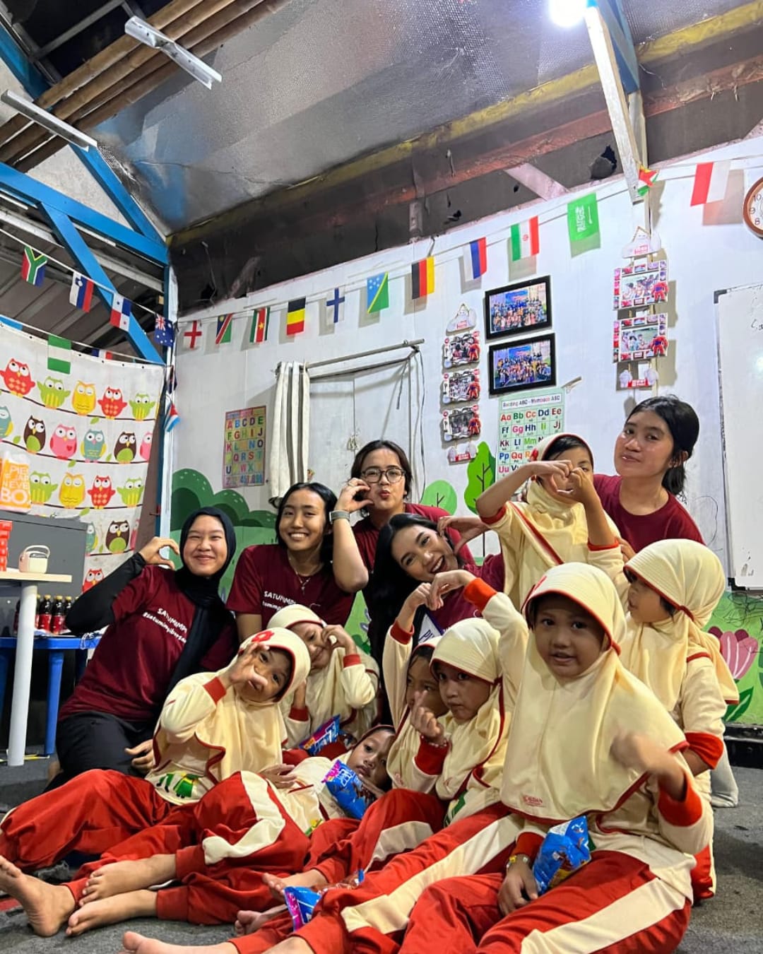 Bukber & Melukis Keychain